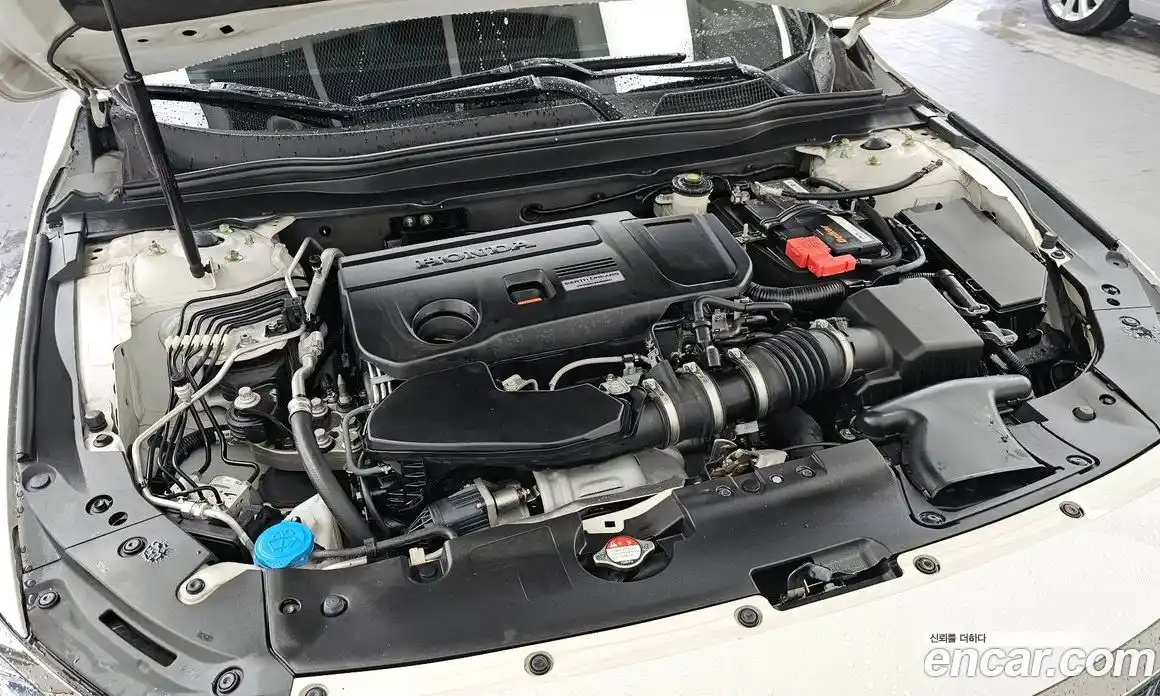 Honda Accord 2019 2.0 автомат (гидро), фото 6