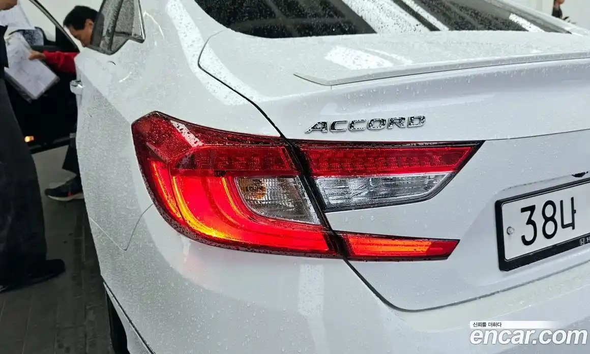 Honda Accord 2019 2.0 автомат (гидро), фото 9