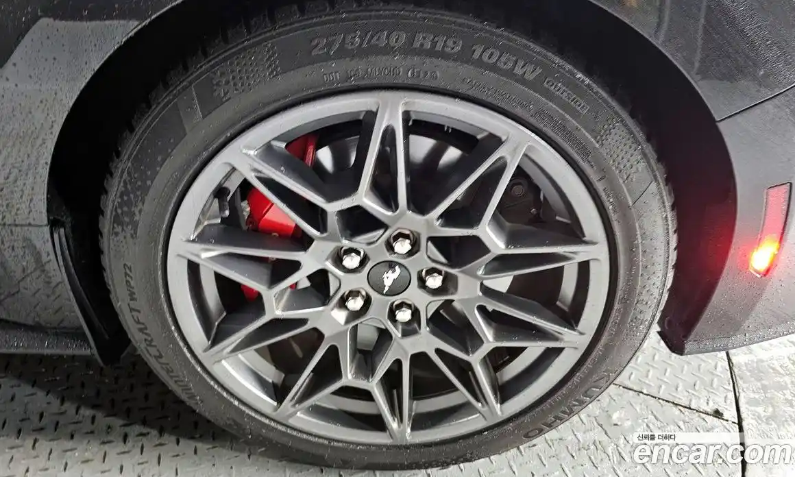 Ford Mustang 2024 5.0 автомат (гидро), фото 7