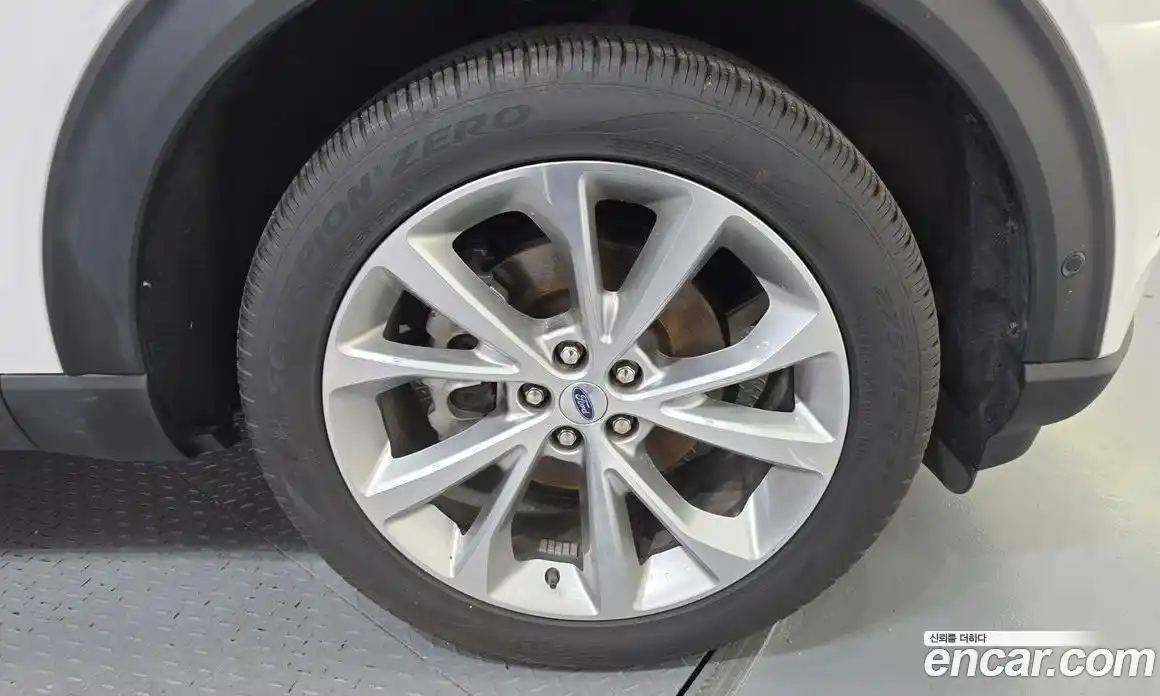 Ford Explorer 2021 3.0 автомат (гидро), фото 7