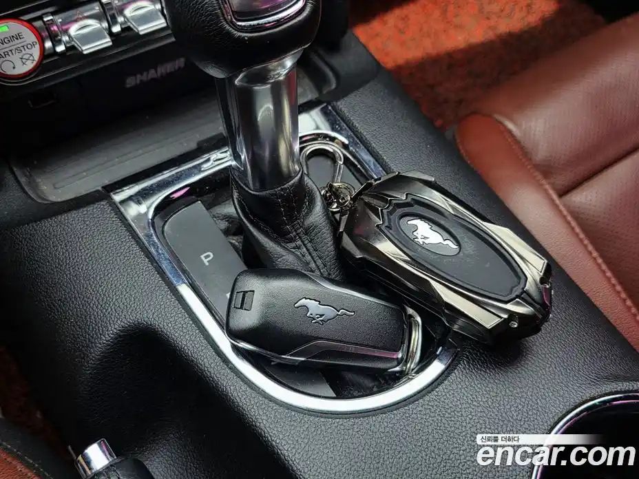 Ford Mustang 2016 2.3 автомат (гидро), фото 15