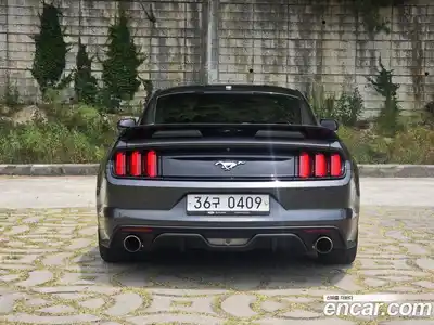 Ford Mustang 2016 2.3 автомат (гидро), миниатюра 4
