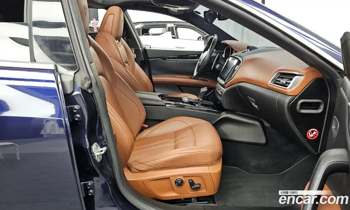Maserati Ghibli 2017 3.0 гидро, фото 11