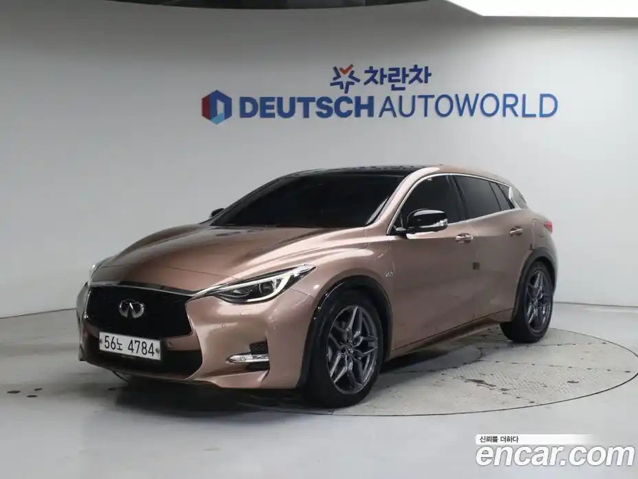 Infiniti Q30 2017 2.0 гидро, фото 1