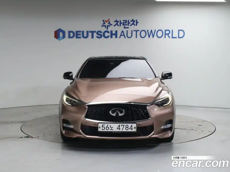 Infiniti Q30 2017 2.0 гидро, фото 3