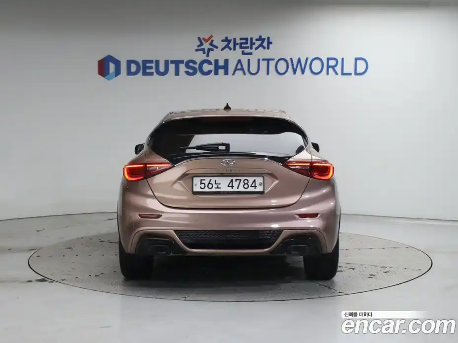 Infiniti Q30 2017 2.0 гидро, фото 4