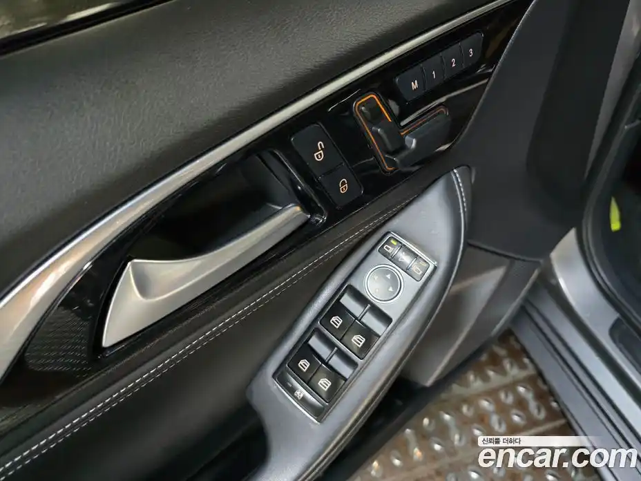 Infiniti Q30 2017 2.0 гидро, фото 11