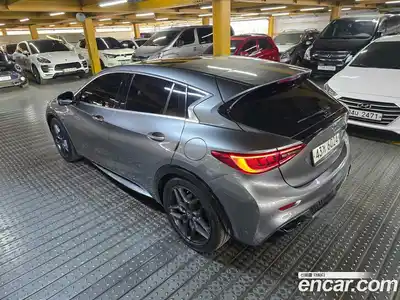 Infiniti Q30 2017 2.0 гидро, миниатюра 2