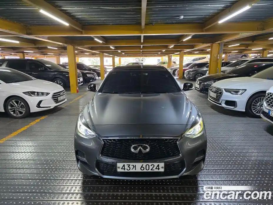 Infiniti Q30 2017 2.0 гидро, фото 5