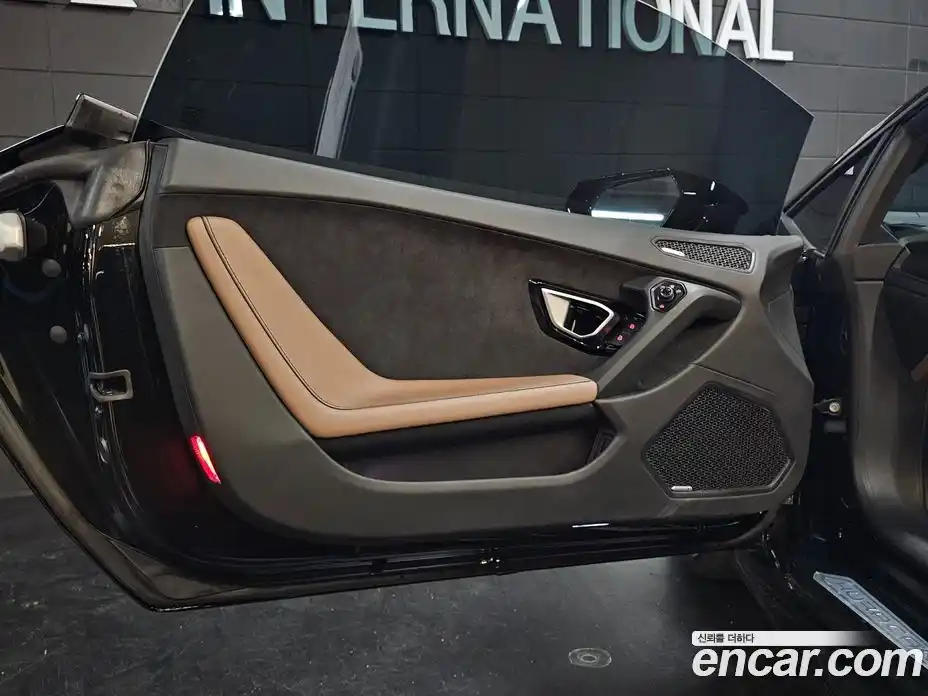 Lamborghini Huracan 2020 5.2 гидро, фото 16