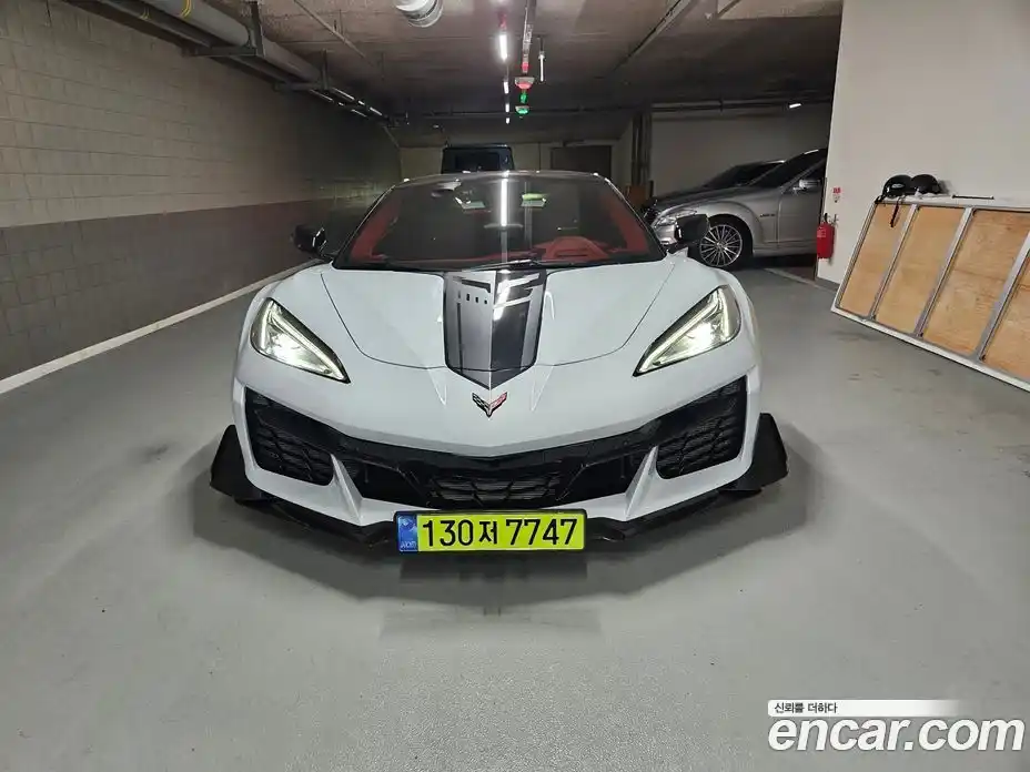 Chevrolet Corvette 2023 5.5 автомат (гидро), фото 3