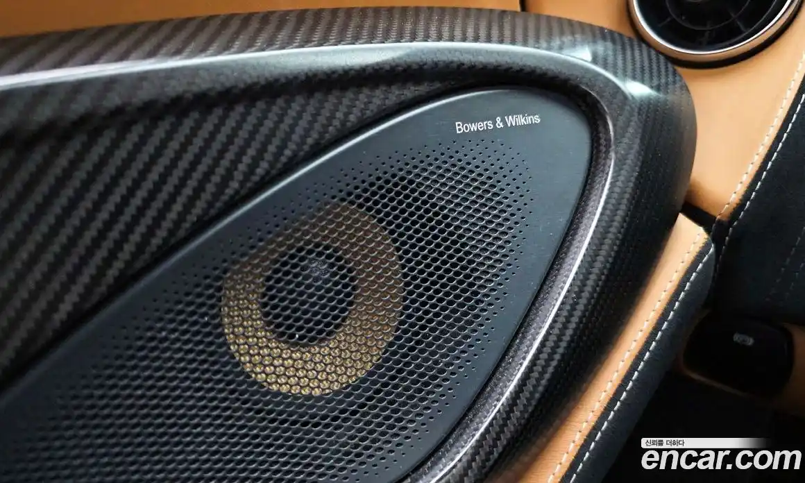 McLaren 570S 2018 3.8 автомат (гидро), фото 27 McLaren 570S 2018 3.8 автомат (гидро), фото 27