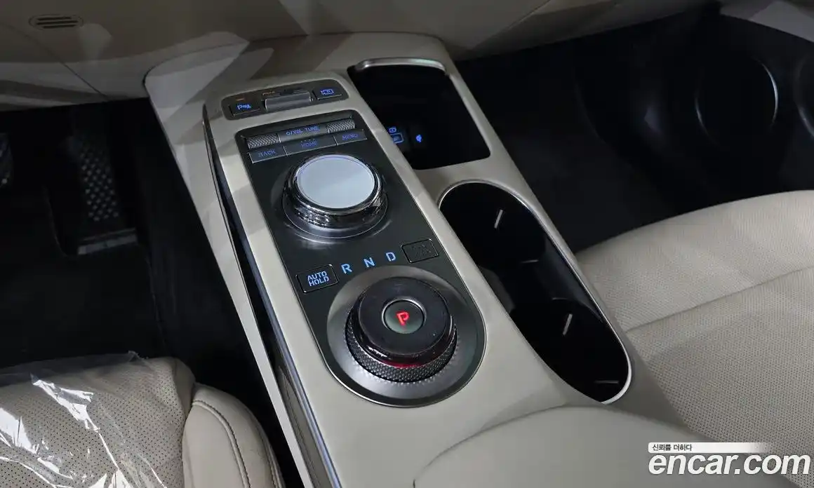 Genesis GV70 2023 2.5 автомат (гидро), фото 9