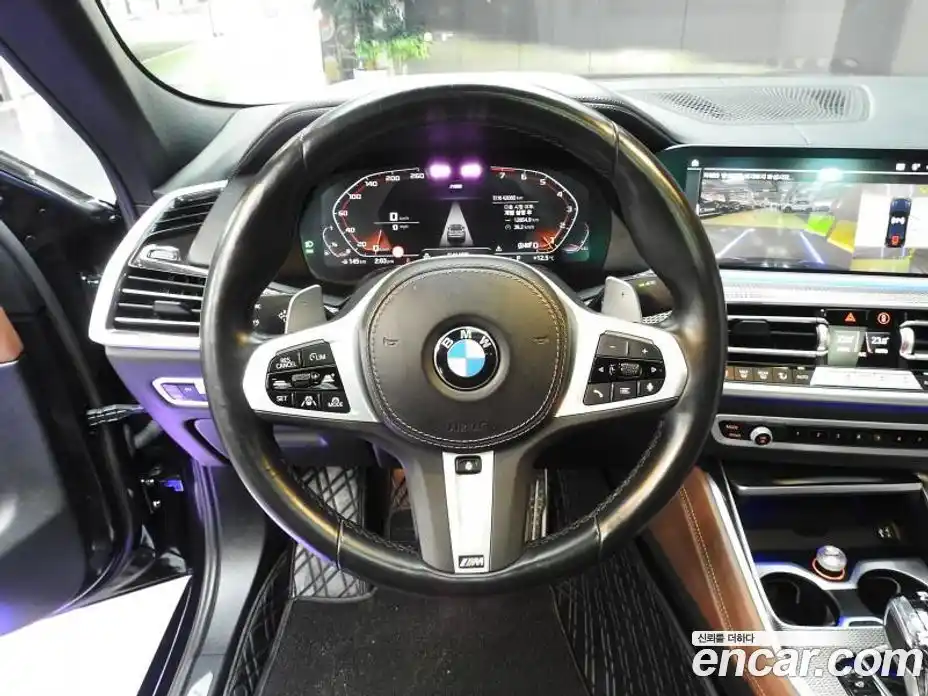 BMW X6 2022 3.0 автомат (гидро), фото 14