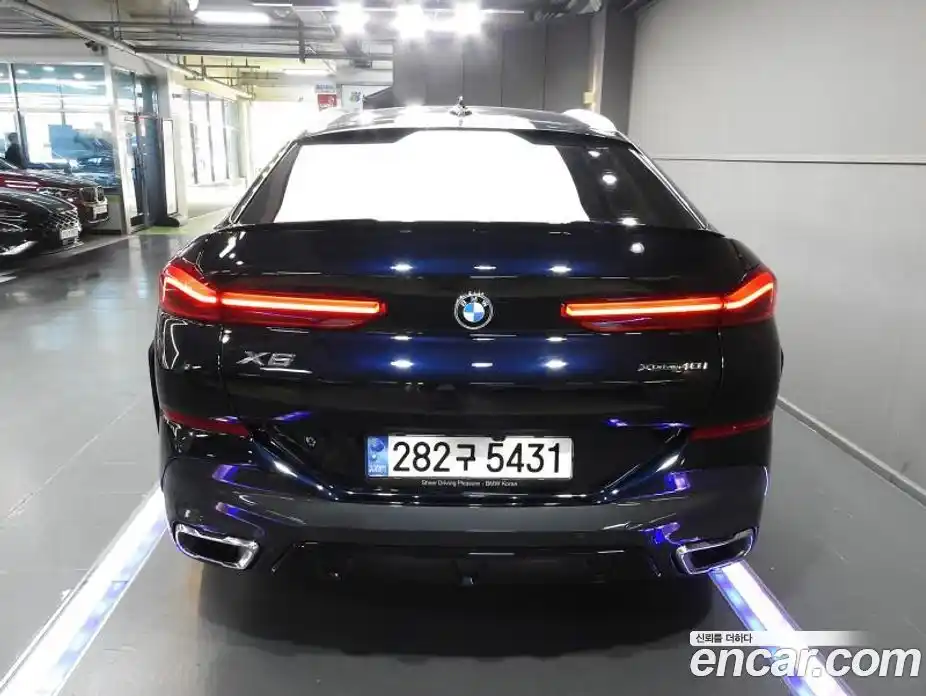 BMW X6 2022 3.0 автомат (гидро), фото 4