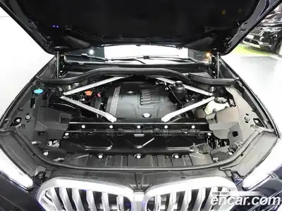 BMW X6 2022 3.0 автомат (гидро), миниатюра 6