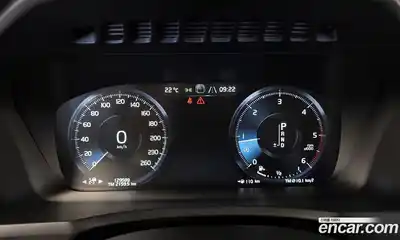 Volvo XC90 2018 2.0 автомат (гидро), миниатюра 8