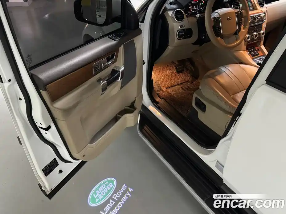 Land Rover Discovery 2015 3.0 автомат (гидро), фото 12
