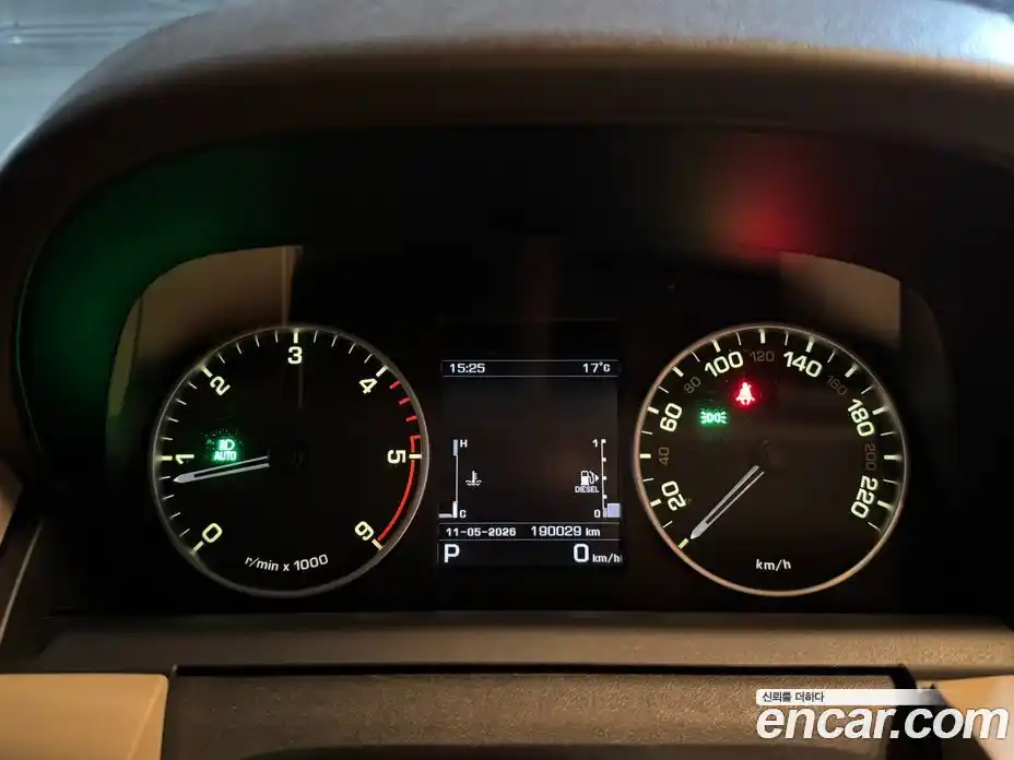 Land Rover Discovery 2015 3.0 автомат (гидро), фото 7