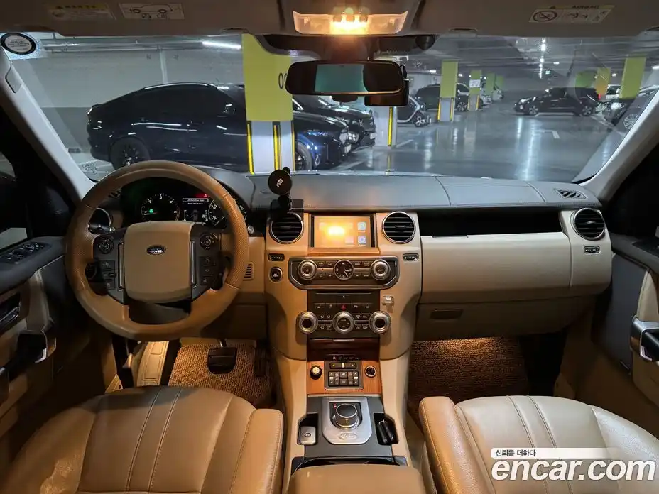 Land Rover Discovery 2015 3.0 автомат (гидро), фото 8