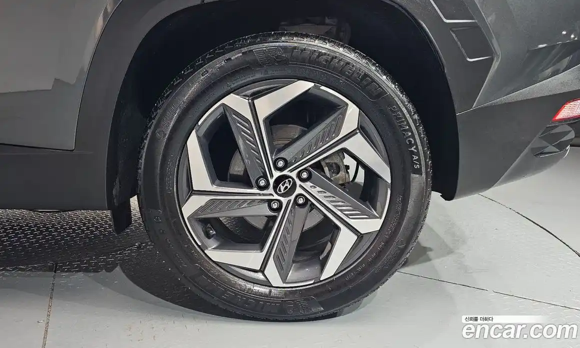 Hyundai Tucson 2023 1.6 автомат (гидро), фото 6