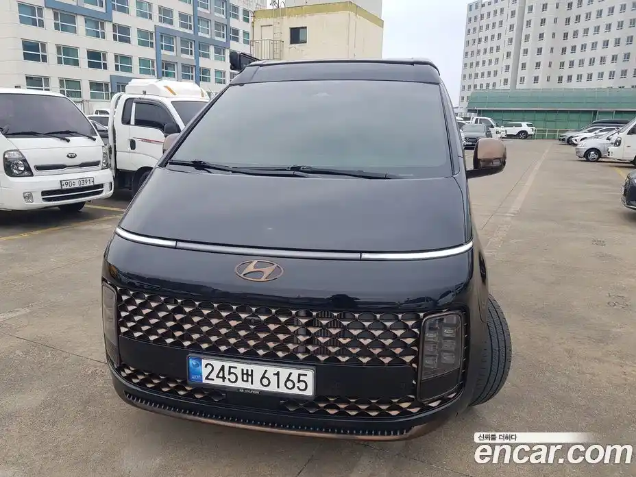 Hyundai Staria 2022 2.2 автомат (гидро), фото 3