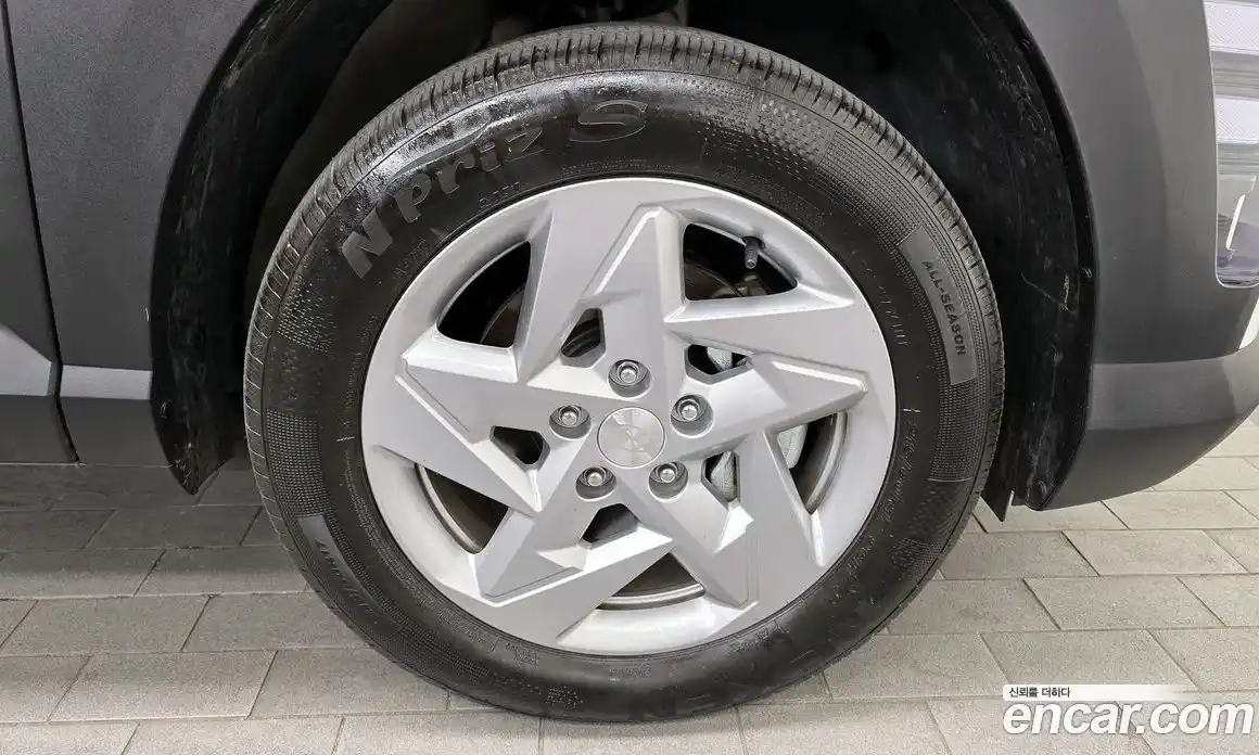 Hyundai Kona 2024 1.6 автомат (гидро), фото 7