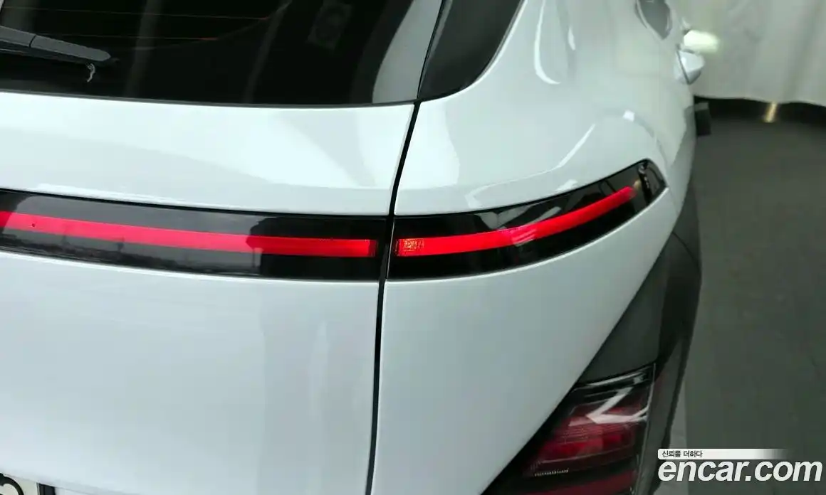 Hyundai Kona 2024 1.6 автомат (гидро), фото 9