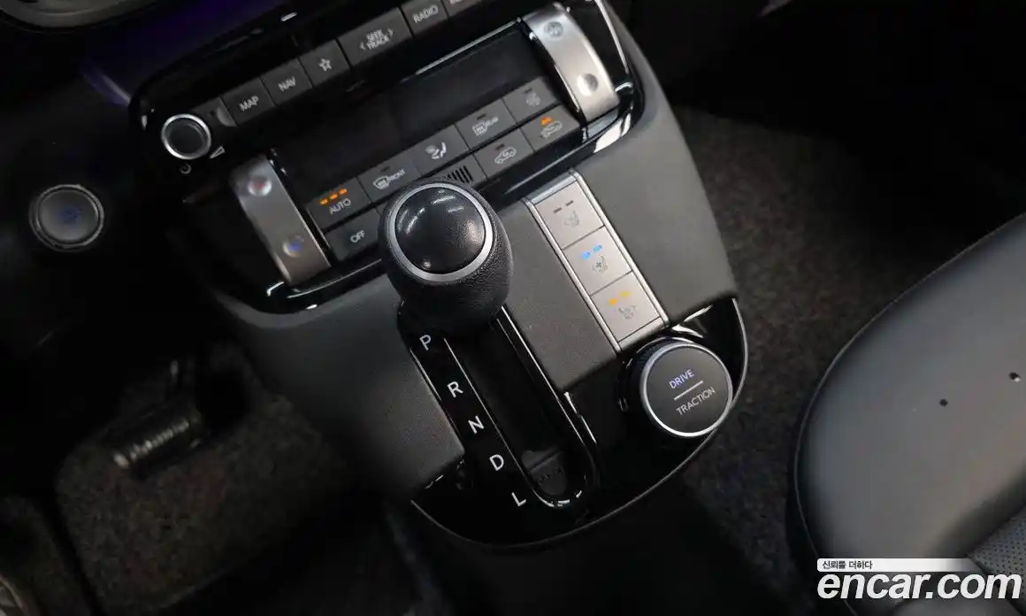 Hyundai Casper 2023 1.0 автомат (гидро), фото 12