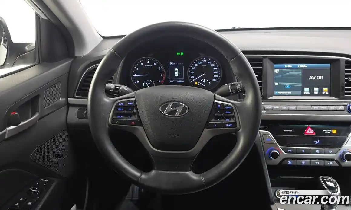 Hyundai Avante 2015 1.6 автомат (гидро), фото 12