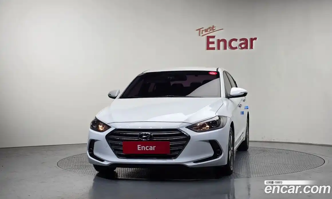 Hyundai Avante 2015 1.6 автомат (гидро), фото 3