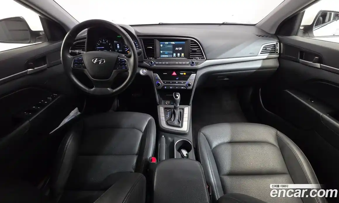 Hyundai Avante 2015 1.6 автомат (гидро), фото 7