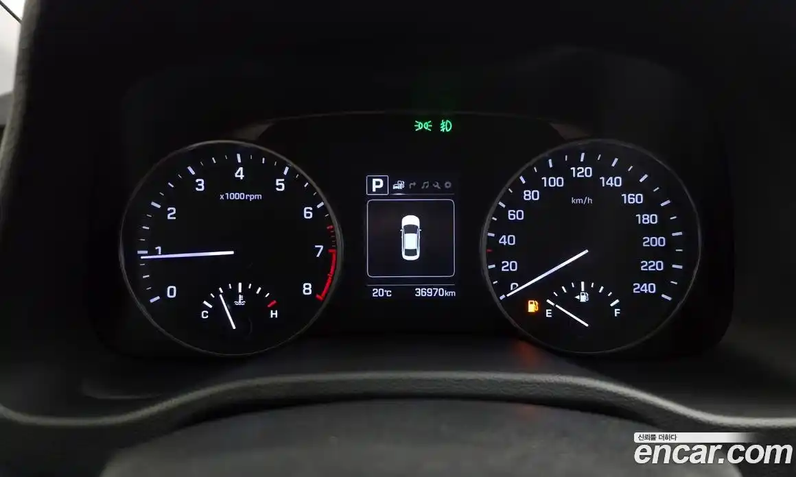 Hyundai Avante 2015 1.6 автомат (гидро), фото 8