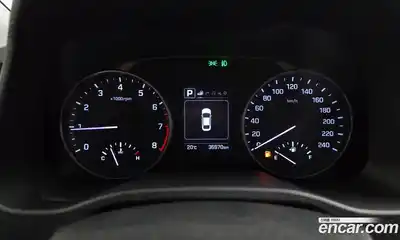 Hyundai Avante 2015 1.6 автомат (гидро), миниатюра 8