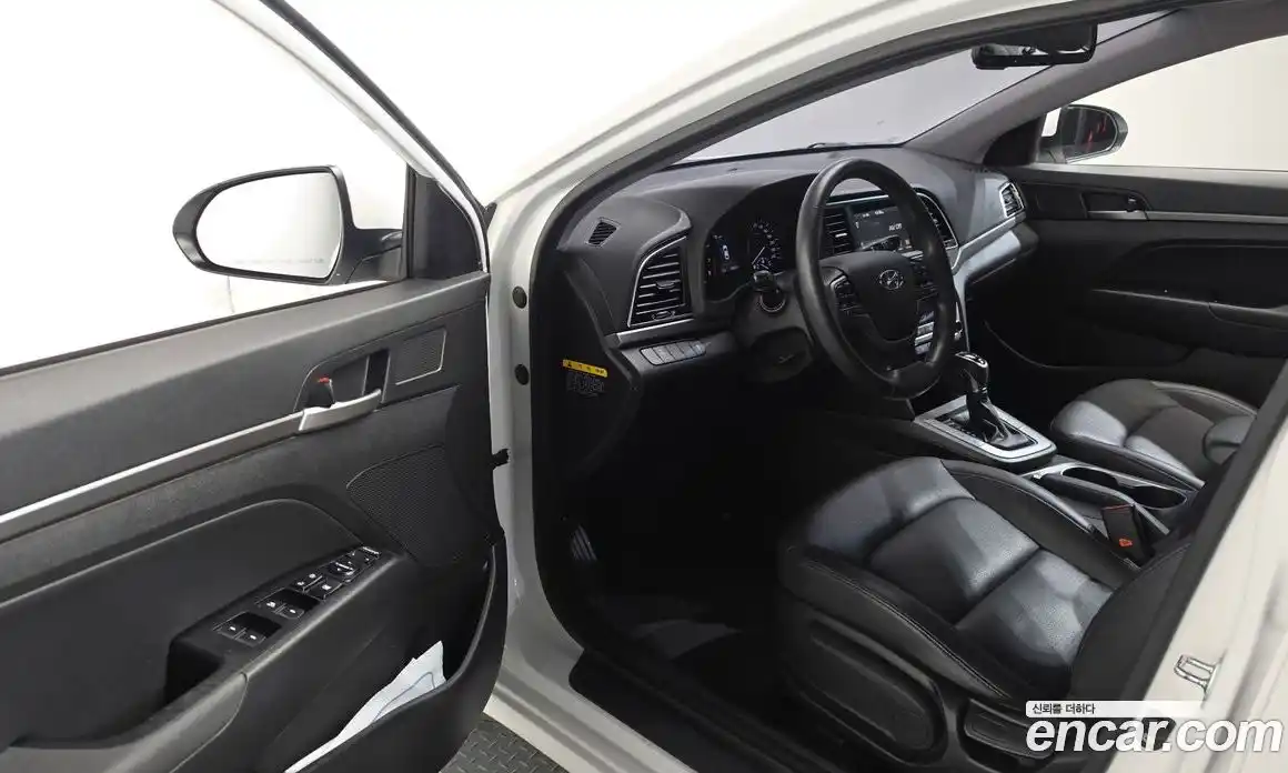 Hyundai Avante 2015 1.6 автомат (гидро), фото 10