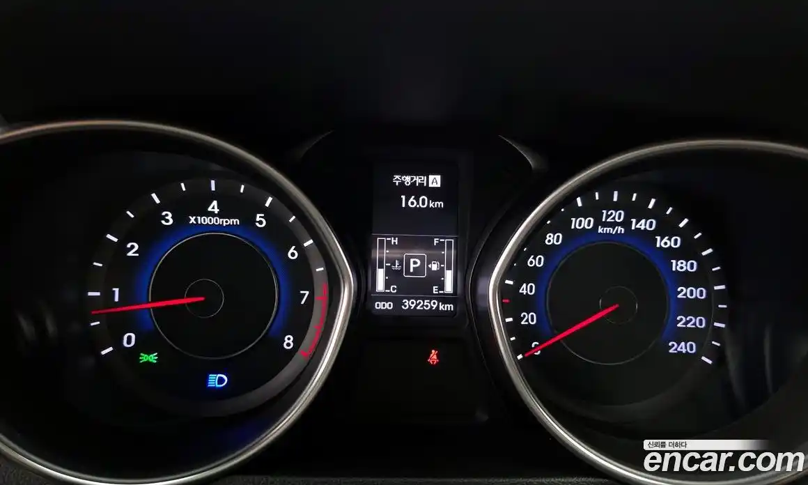 Hyundai Avante 2014 1.6 автомат (гидро), фото 11
