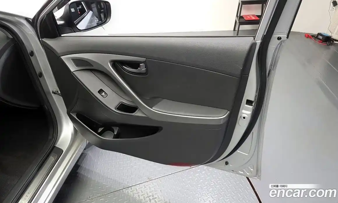 Hyundai Avante 2014 1.6 автомат (гидро), фото 14