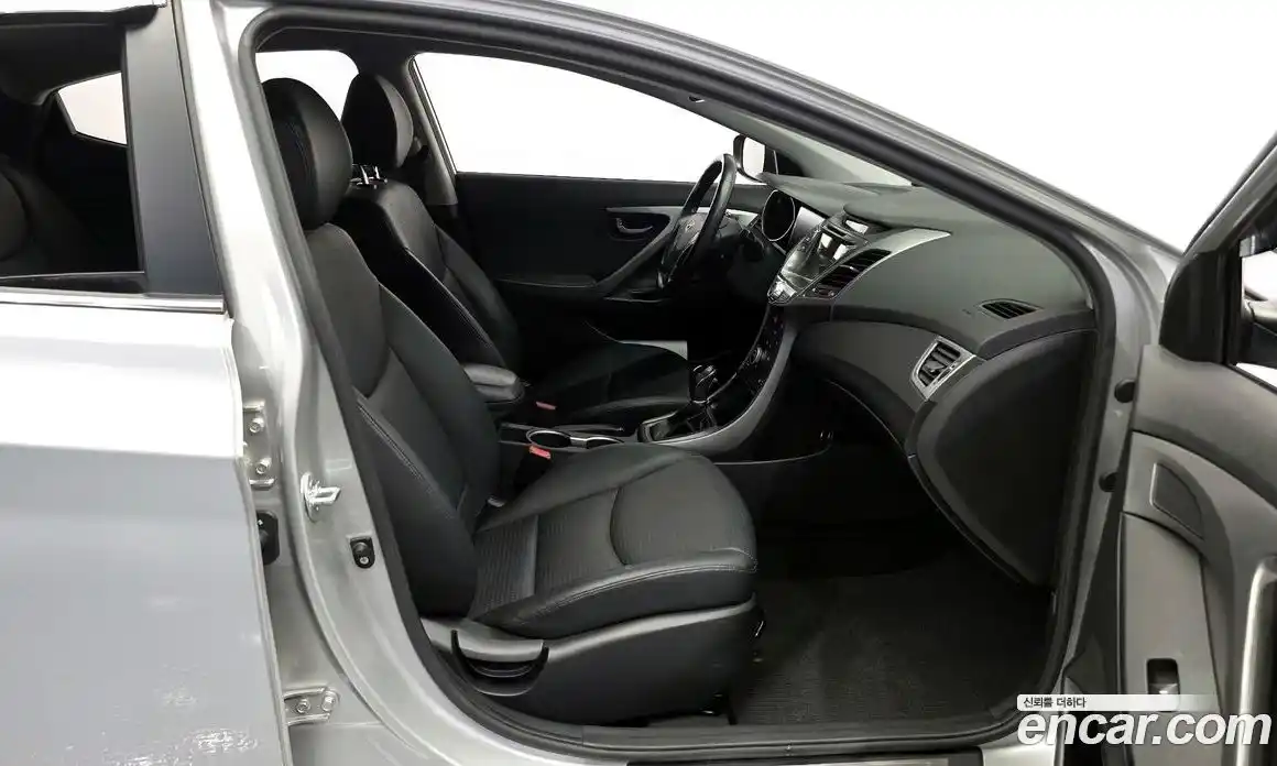 Hyundai Avante 2014 1.6 автомат (гидро), фото 16
