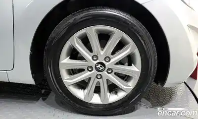 Hyundai Avante 2014 1.6 автомат (гидро), миниатюра 7