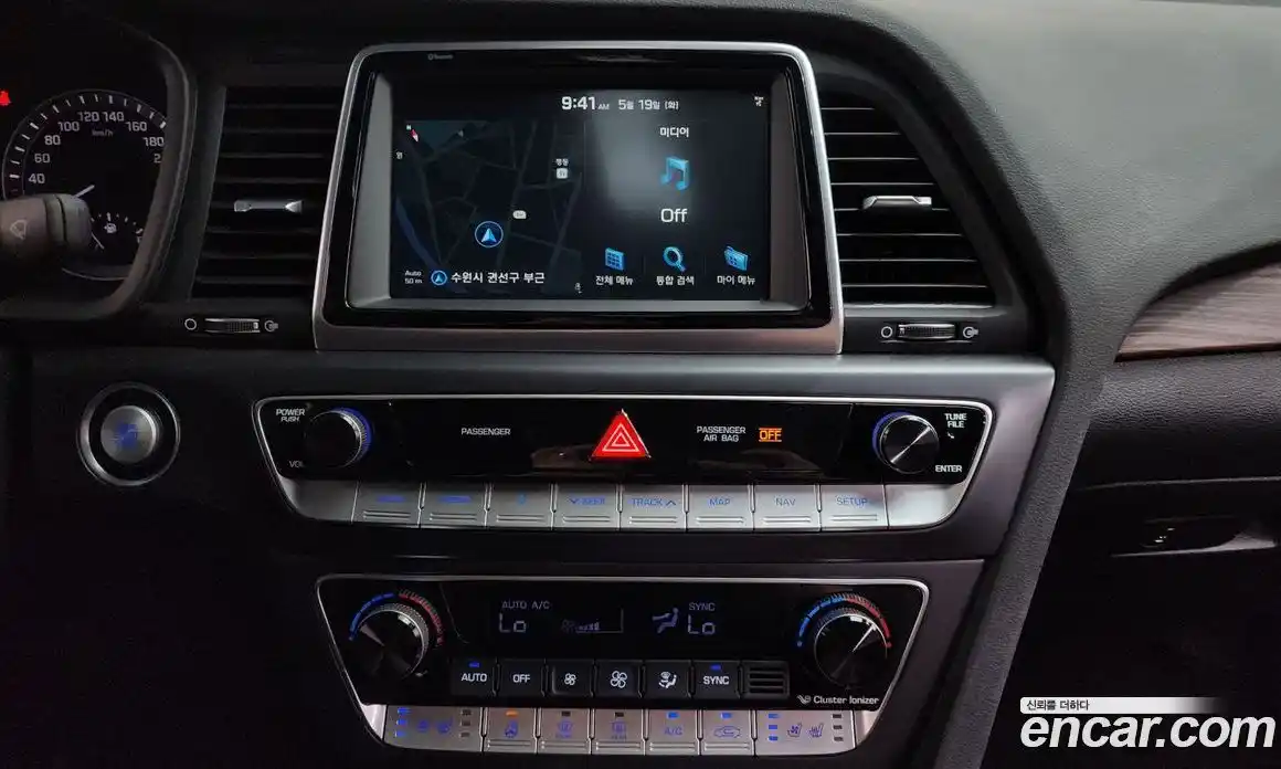 Hyundai Sonata 2018 2.0 автомат (гидро), фото 17
