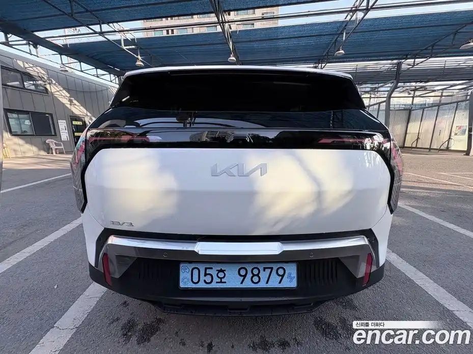 Kia EV3 2026 автомат (гидро), фото 3