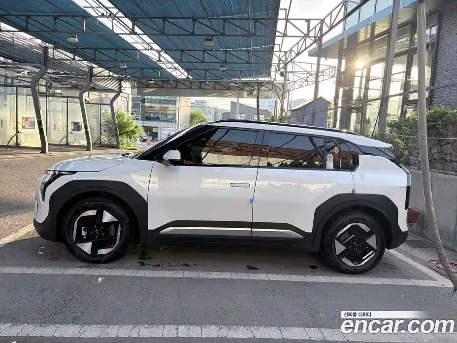 Kia EV3 2026 автомат (гидро), фото 5