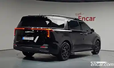 Kia Carnival, 2024, 8 989 км