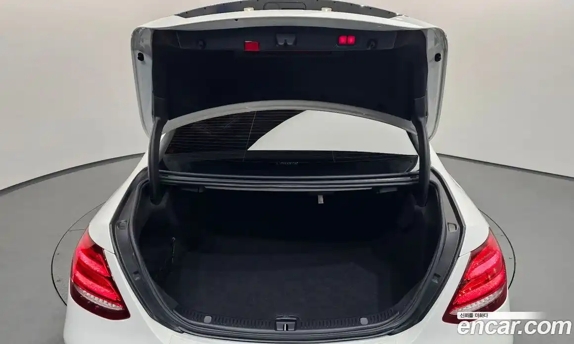 Mercedes-Benz E-Class 2020 3.0 автомат (гидро), фото 25 Mercedes-Benz E-Class 2020 3.0 автомат (гидро), фото 25