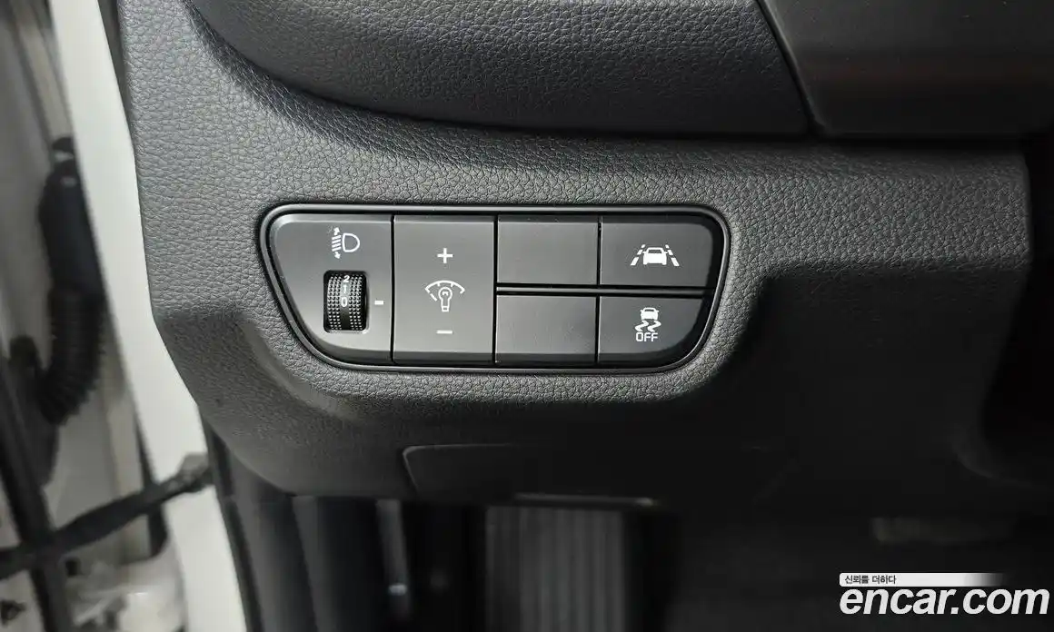 Kia Seltos 2022 1.6 автомат (гидро), фото 24