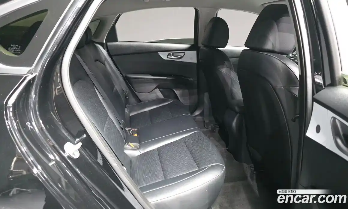 Kia K3 2022 1.6 автомат (гидро), фото 12