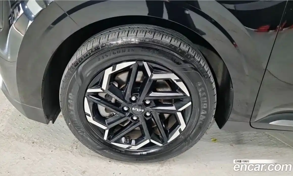 Kia Carnival 2024 2.2 автомат (гидро), фото 17