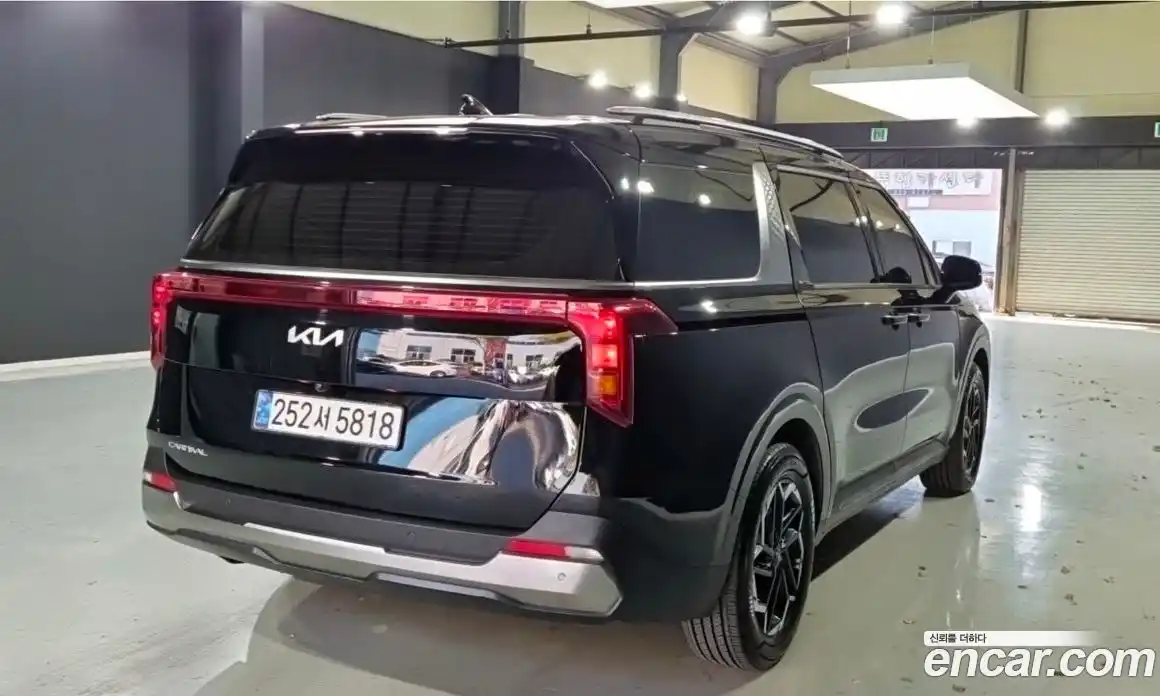Kia Carnival 2024 2.2 автомат (гидро), фото 4