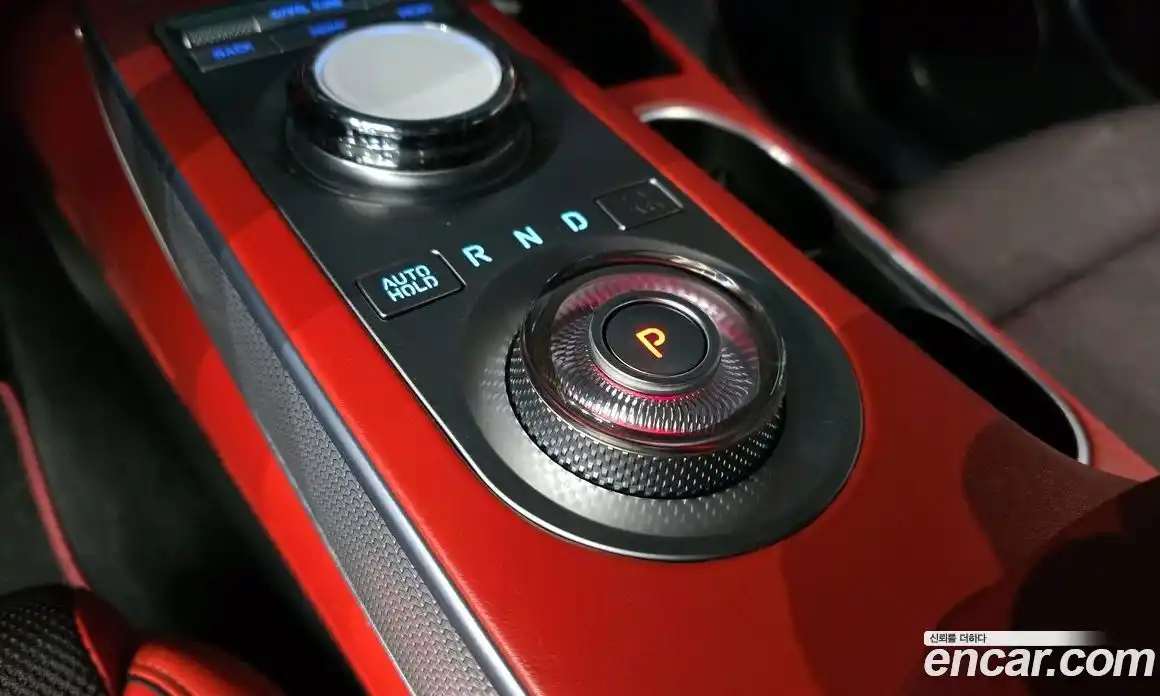 Genesis GV70 2021 2.5 автомат (гидро), фото 9