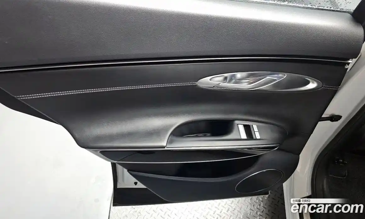 Genesis GV70 2021 2.5 автомат (гидро), фото 15